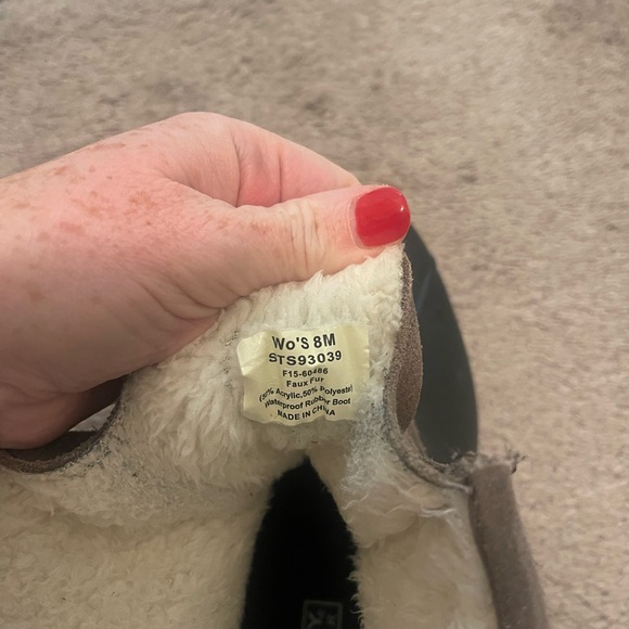 Sperry Tan and Black Women’s Rain Boots - Picture 3 of 4